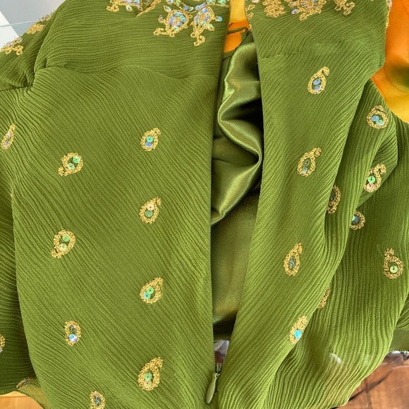 💚 WD-NY SILK CAMISOLE - Picture 11 of 15